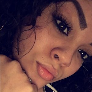 Meet your Posher, Karina y